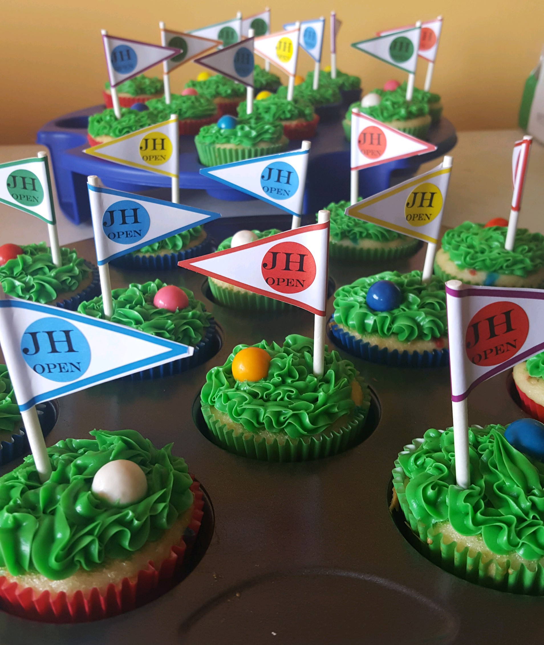 Golf Themed JH Cupcakes