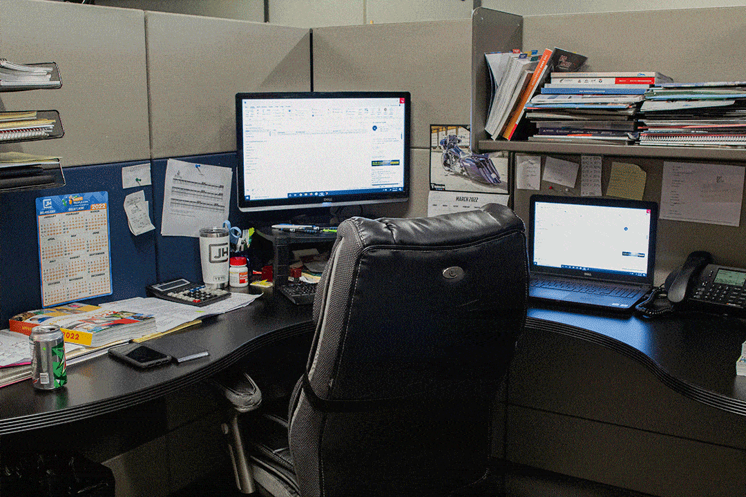 Jim Desk Space